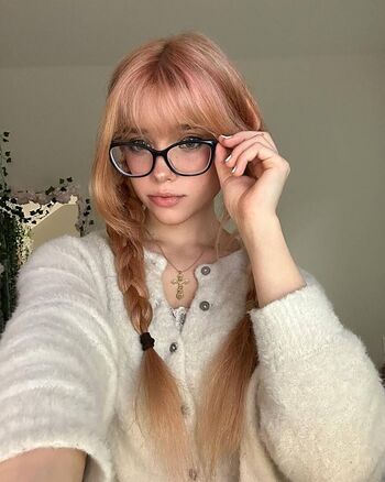 Full leaked Emmyuh private photo
