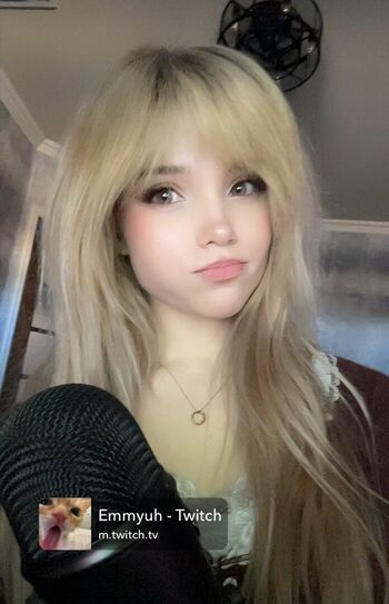 Full leaked Emmyuh private photo