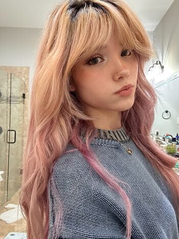 Full leaked Emmyuh private photo