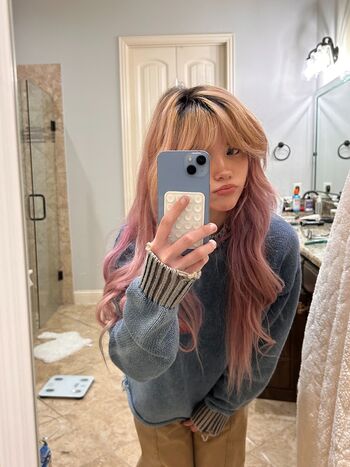 Full leaked Emmyuh private photo