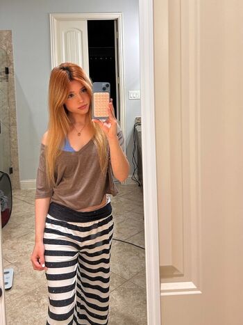 Full leaked Emmyuh private photo