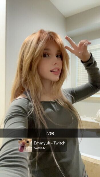 Full leaked Emmyuh private photo