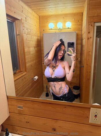 Full leaked Emokitten xoxo private photo