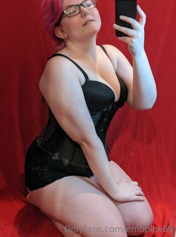 Full leaked Emopink private photo