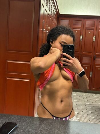 Full leaked Emorie page private photo