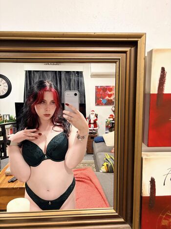 Empress_Scarlet