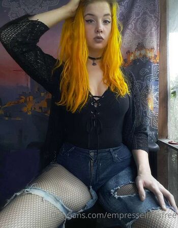 Full leaked Empresselfiie private photo