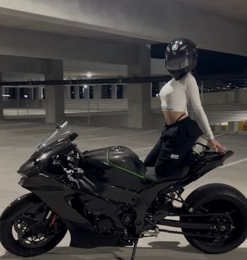 Full leaked Emsirenn page private photo