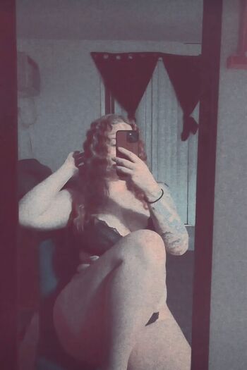 Full leaked Emuliyah ayles private photo