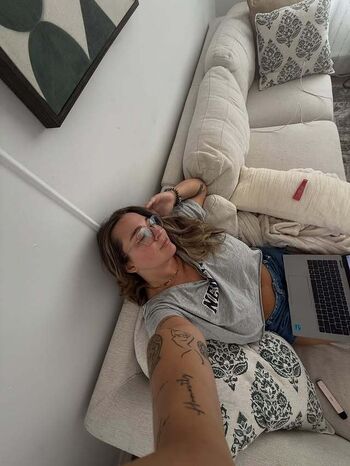 Full leaked Emy gauthier private photo