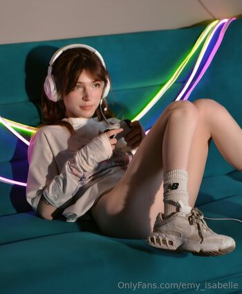 Full leaked Emy isabelle private photo