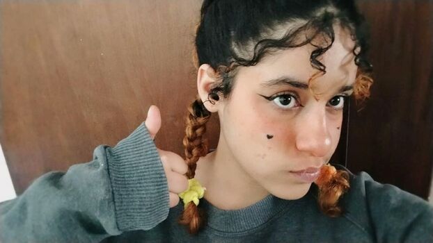 Full leaked Emylia smith private photo