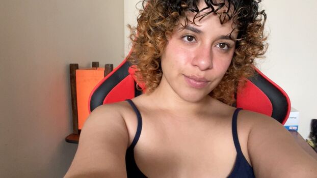 Full leaked Emylia smith private photo