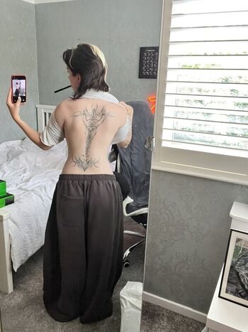 Full leaked Emzeeni private photo