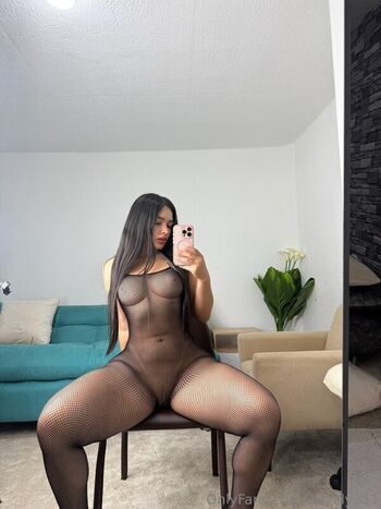 Full leaked Enyely private photo