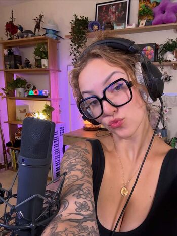 Full leaked Eralia private photo