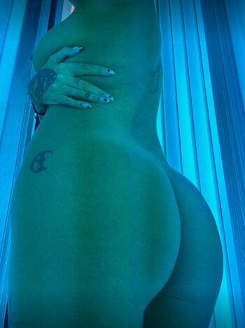 Full leaked Erarose private photo