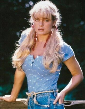 Full leaked Erika eleniak private photo