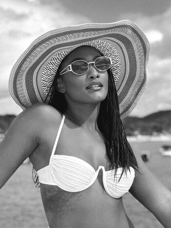 Full leaked Erika januza private photo