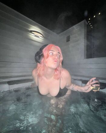 Full leaked Erin dougal private photo