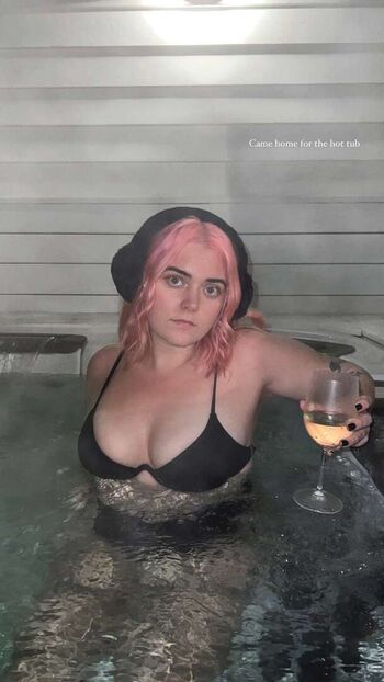 Full leaked Erin dougal private photo