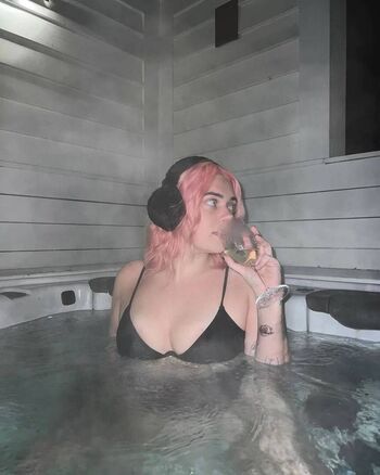 Full leaked Erin dougal private photo