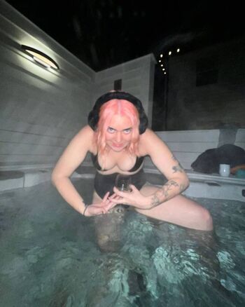 Full leaked Erin dougal private photo