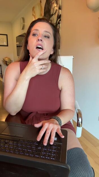 Full leaked Erin kittens private photo