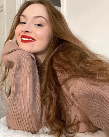 Full leaked Erinmhk page private photo