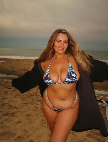 Full leaked Erinmhk private photo