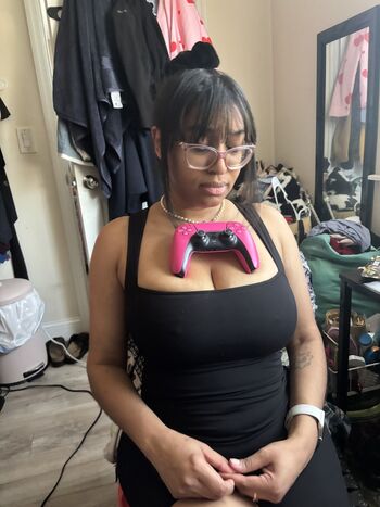 Full leaked Eromahou private photo