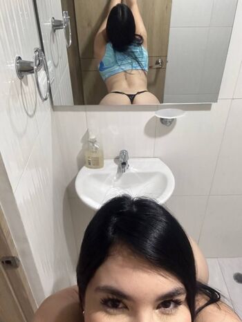Full leaked Erotic boobs private photo