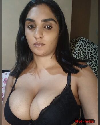 Full leaked Eroticindian private photo