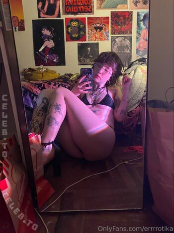 Full leaked Errrrotika private photo
