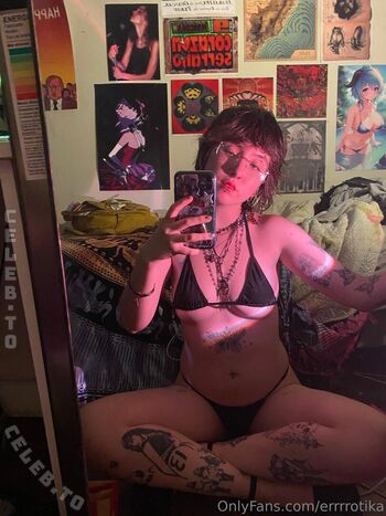 Full leaked Errrrotika private photo