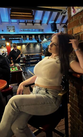 Full leaked Eryka private photo
