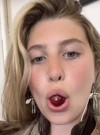 Full leaked Esme bullough private photo