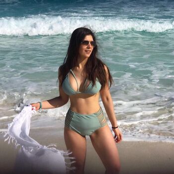 Estefany Cabco