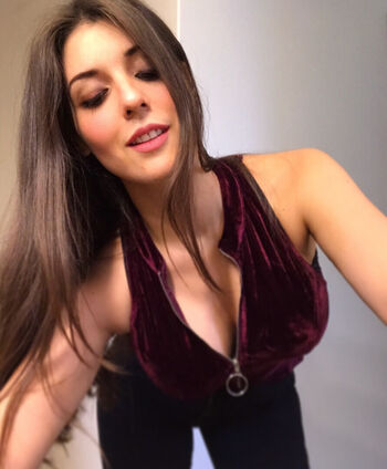 Estefany Cabco