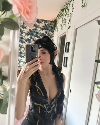 Full leaked Estella graves private photo