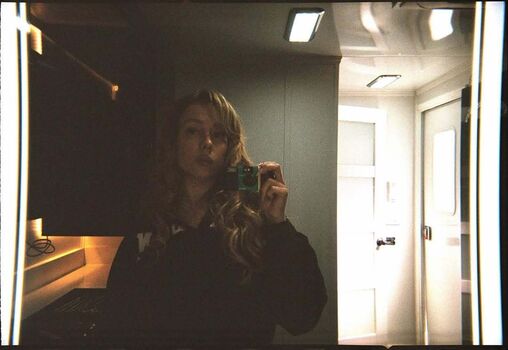 Full leaked Ester exposito page private photo