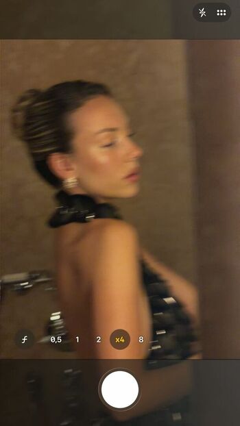 Full leaked Ester exposito private photo