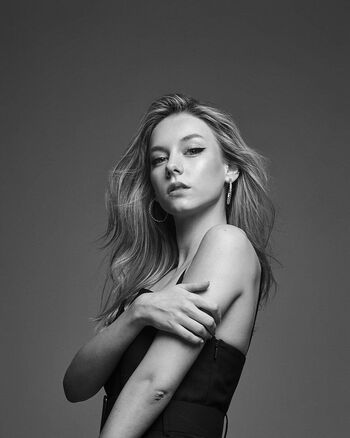 Full leaked Ester karbivnicha private photo