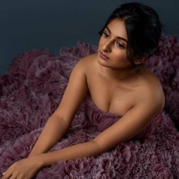 Full leaked Esther anil private photo