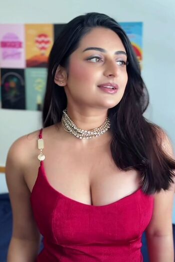 Full leaked Esther anil private photo