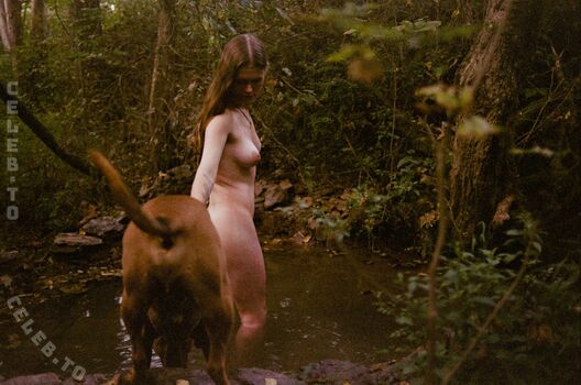 Full leaked Ethel cain private photo
