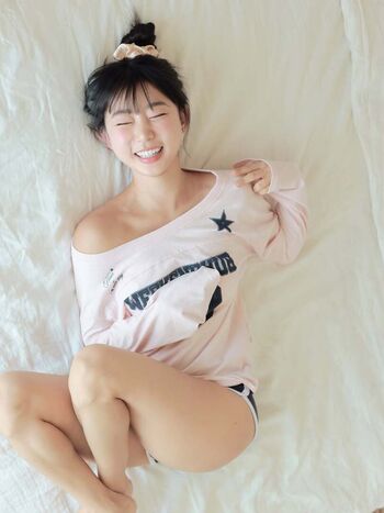 Full leaked Eunji pyoapple  page private photo