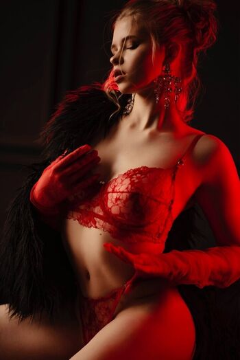 Full leaked Eva lee model page private photo