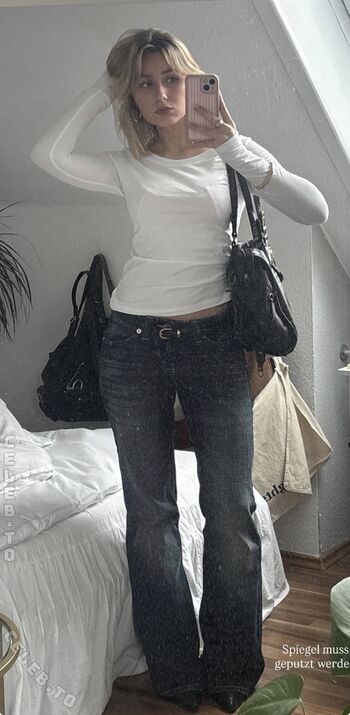 Full leaked Evaaklm private photo