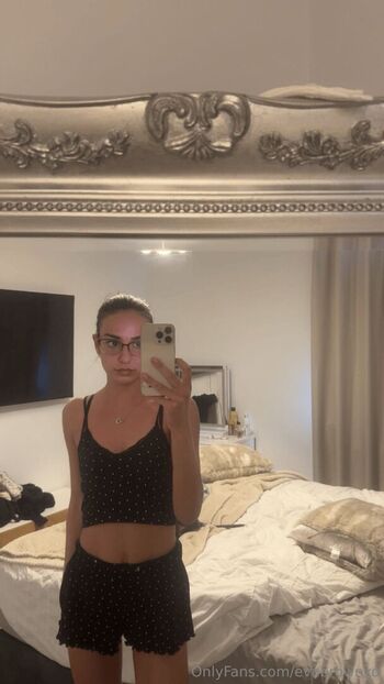Full leaked Evabrownxo private photo